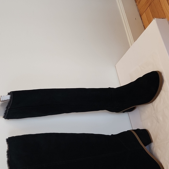 Brand New UGG Suede Leather with wool and lamb fur inside. knee high Boots - Picture 2 of 3